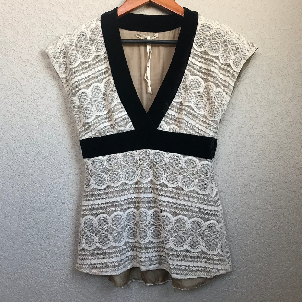 Beautiful Top Ivory Lace with Black Velvet Trim XS